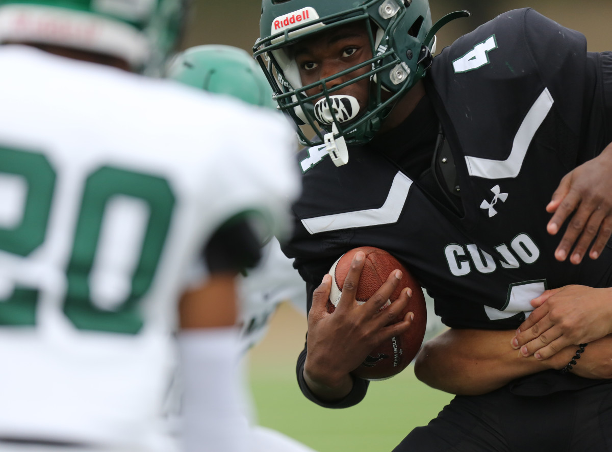 Kennedale Fort Worth Western Hills Texas football 102922 Brian McLean 24